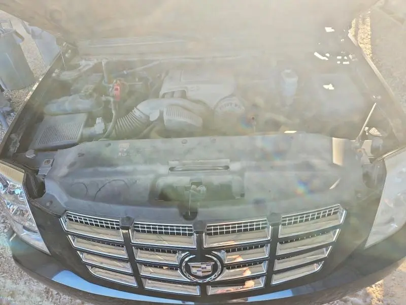 2011 CADILLAC ESCALADE ESV PREMIUM  