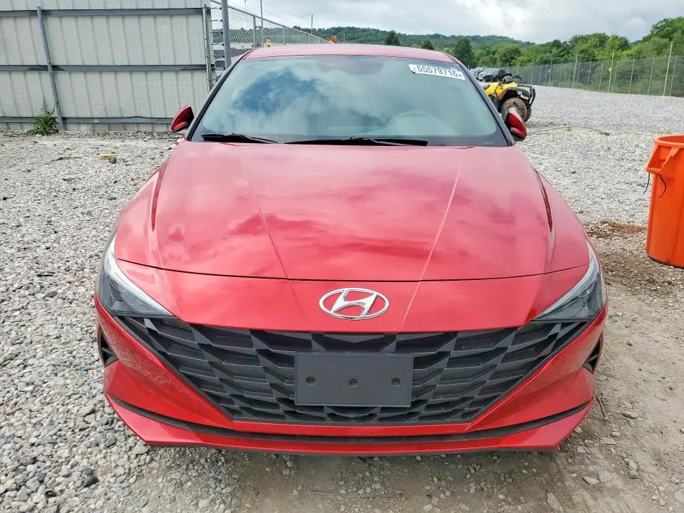 2021 HYUNDAI ELANTRA SE  