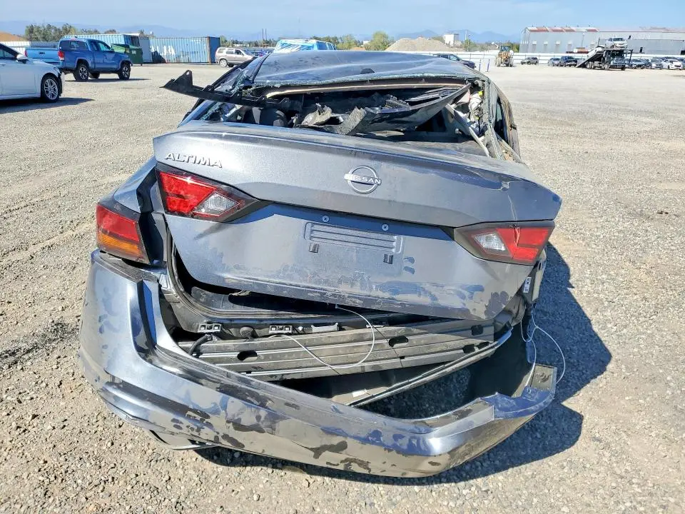 2026 NISSAN ALTIMA SV  