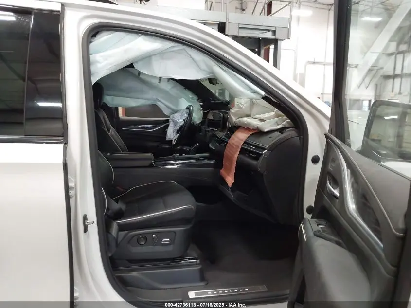 2022 CADILLAC ESCALADE 4WD SPORT