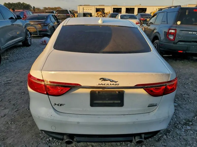 2016 JAGUAR XF PRESTIGE  