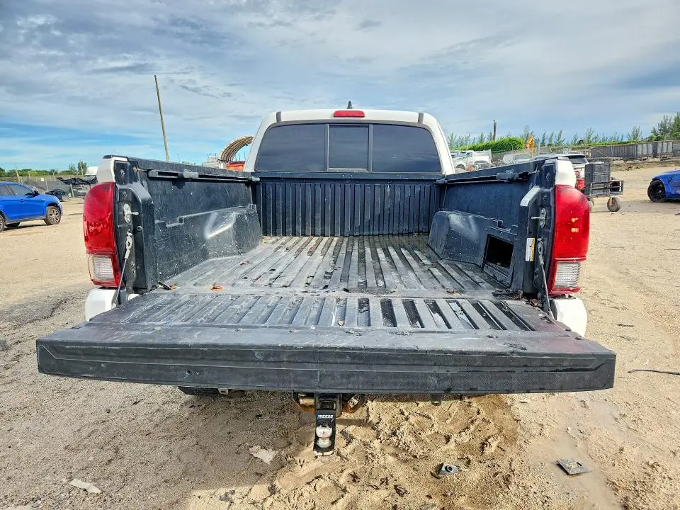 2023 TOYOTA TACOMA SR V6  