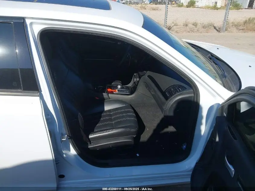 2023 CHRYSLER 300 300S