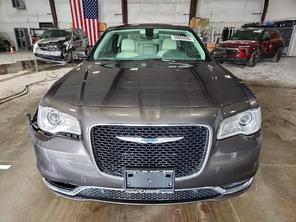 2015 CHRYSLER 300 LIMITED  