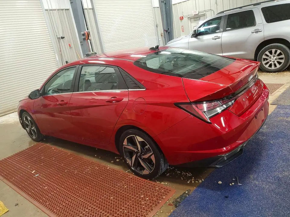 2022 HYUNDAI ELANTRA   