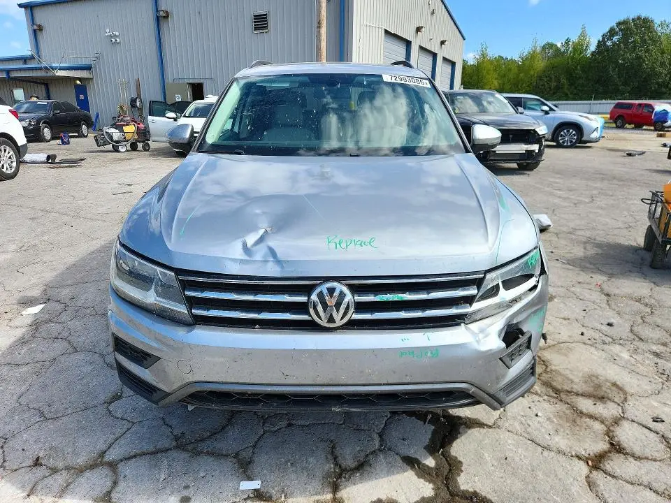 2019 VOLKSWAGEN TIGUAN SE  