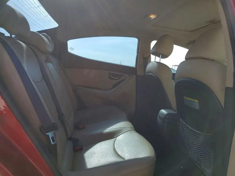 2011 HYUNDAI ELANTRA   