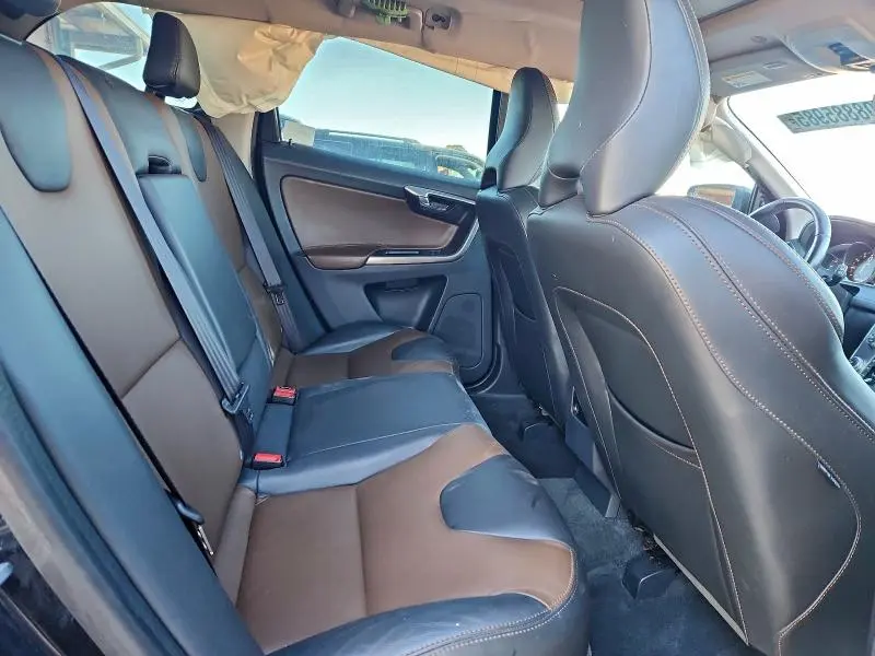 2017 VOLVO XC60 T5 DYNAMIC  