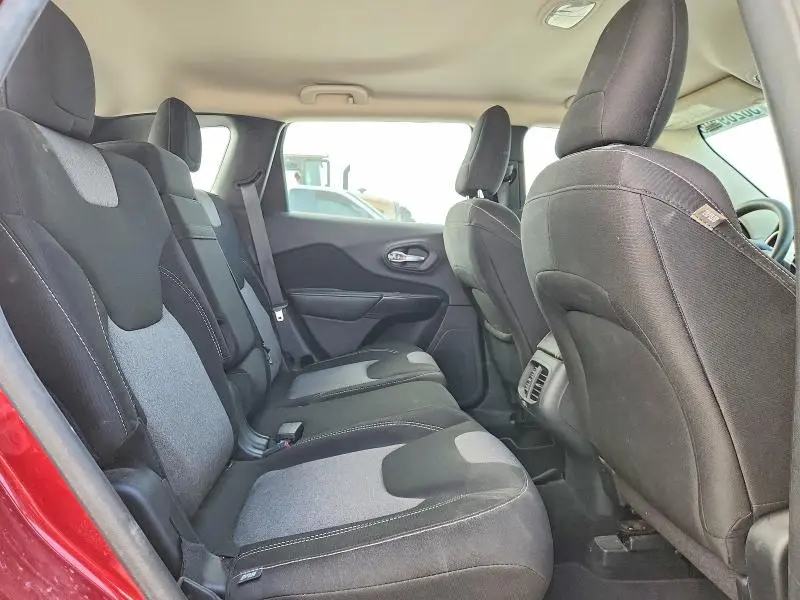 2015 JEEP CHEROKEE SPORT  