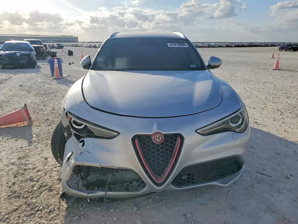 2018 ALFA ROMEO STELVIO   
