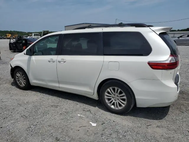 2015 TOYOTA SIENNA XLE  