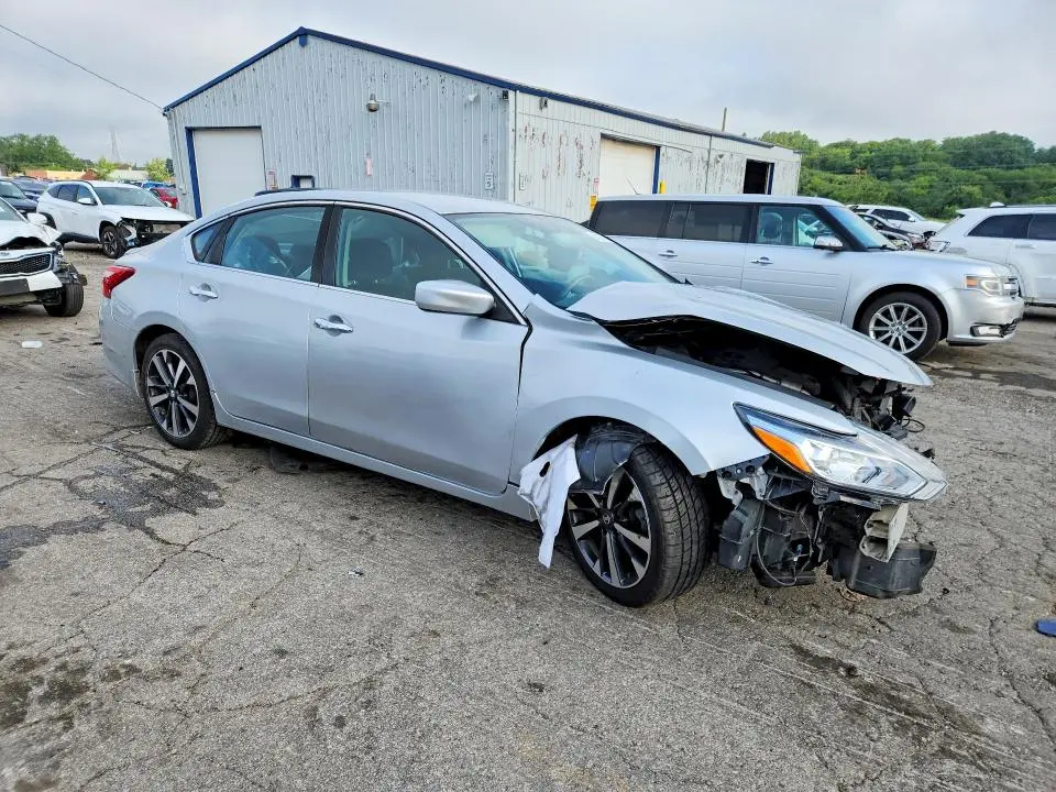 2016 NISSAN ALTIMA 2.5 SR  