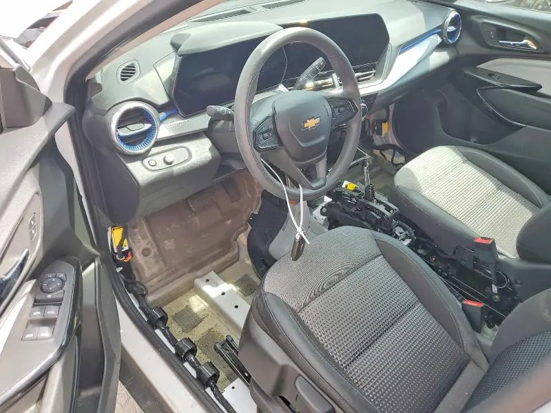 2025 CHEVROLET TRAX 1LT  
