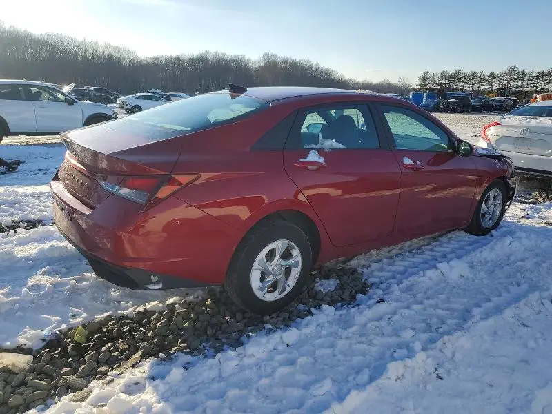 2022 HYUNDAI ELANTRA SE  