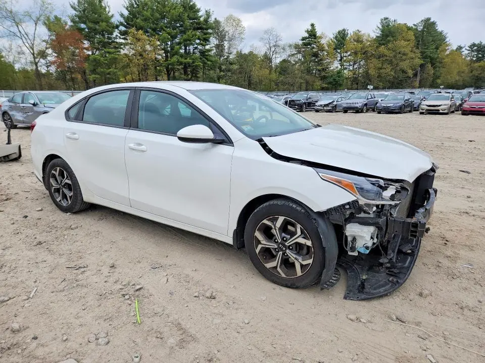 2019 KIA FORTE LXS  