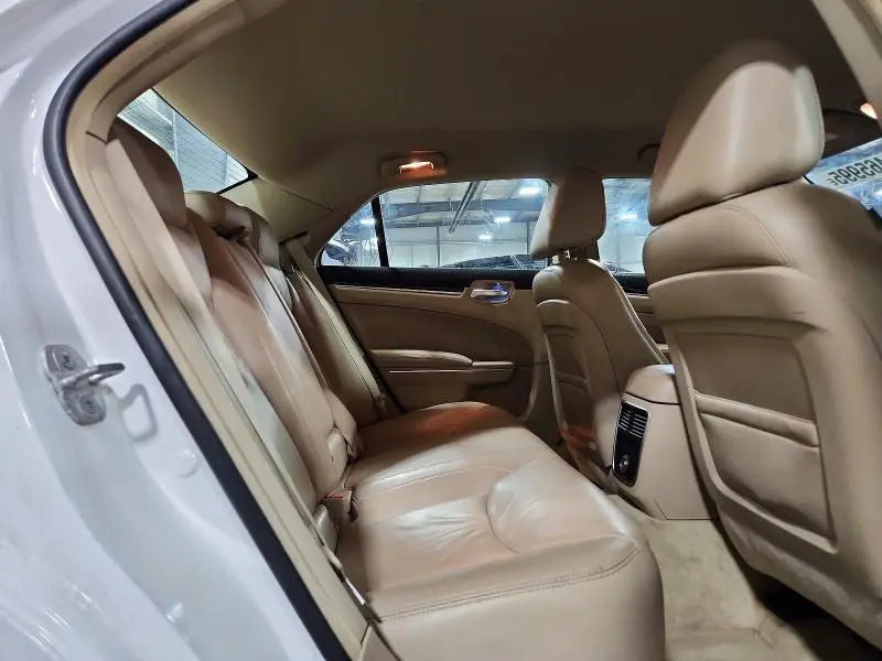 2011 CHRYSLER 300 LIMITED  