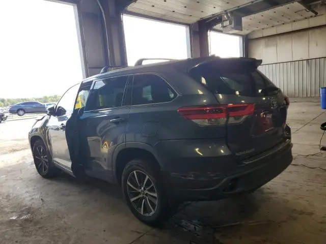 2018 TOYOTA HIGHLANDER SE  