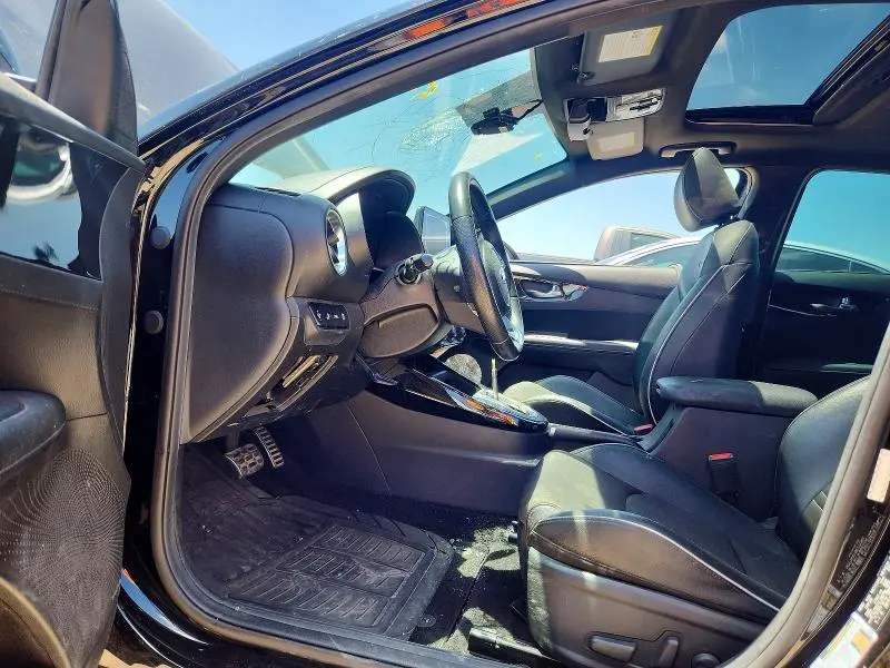 2021 KIA FORTE GT LINE  