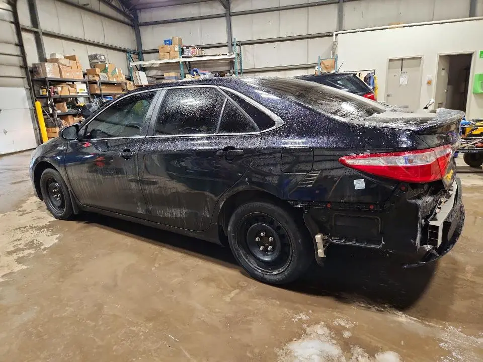 2016 TOYOTA CAMRY SE  