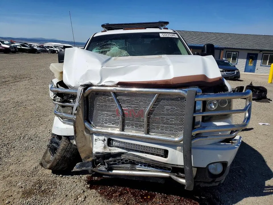 2011 GMC SIERRA K3500 DENALI  