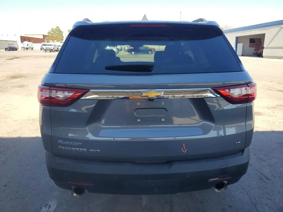 2020 CHEVROLET TRAVERSE LT  