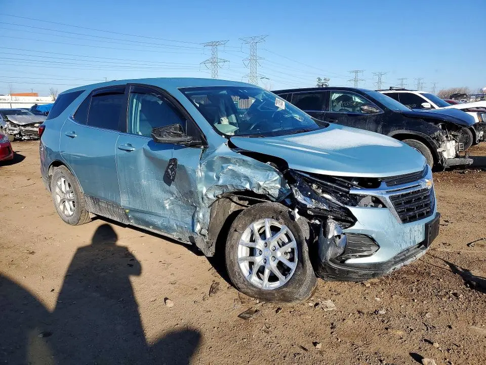 2022 CHEVROLET EQUINOX LT  