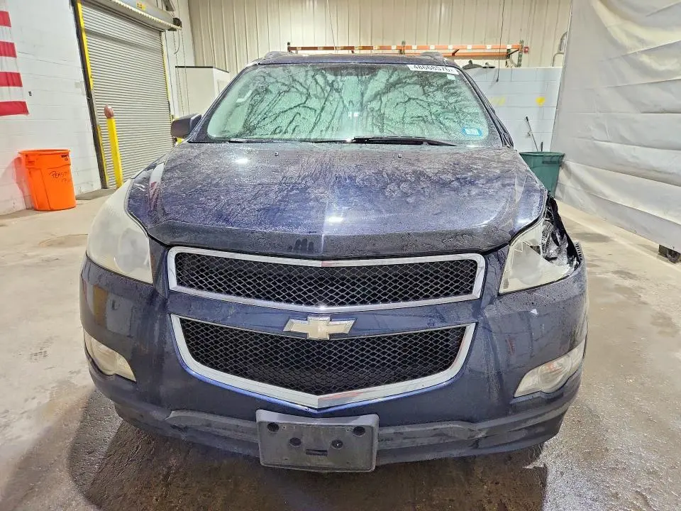 2011 CHEVROLET TRAVERSE LS  