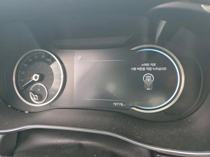 2025 GENESIS G70   