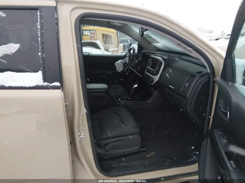 2022 GMC CANYON 4WD  SHORT BOX ELEVATION