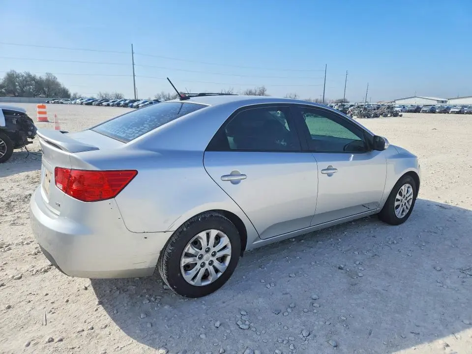 2010 KIA FORTE EX  