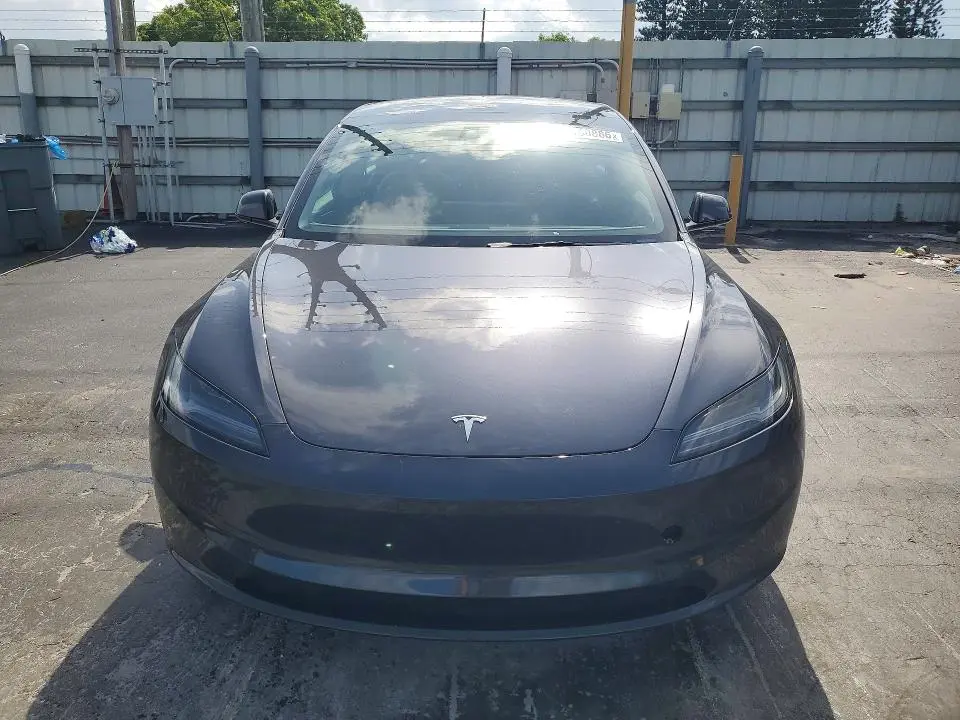 2024 TESLA MODEL 3   