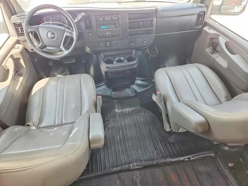 2015 GMC SAVANA G3500  