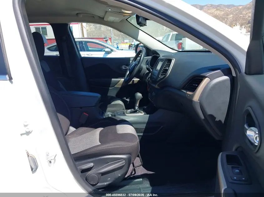 2018 JEEP CHEROKEE LATITUDE 4X4