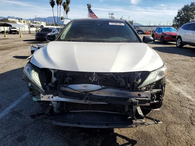 2018 TOYOTA CAMRY XSE  