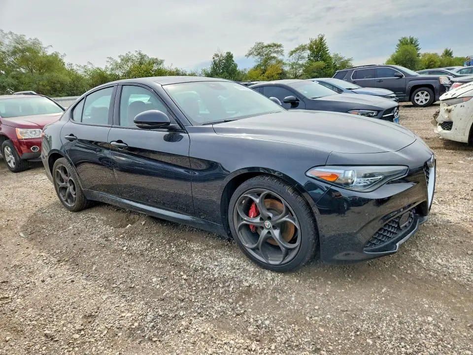 2018 ALFA ROMEO GIULIA TI Q4  