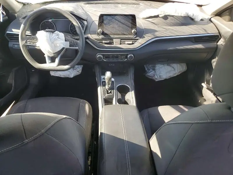 2022 NISSAN ALTIMA SV  