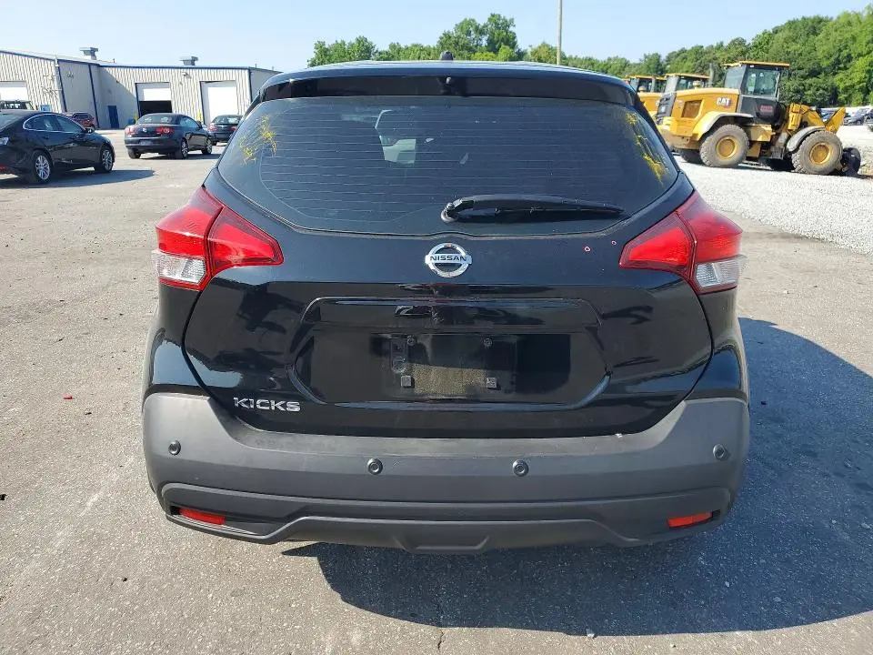 2020 NISSAN KICKS S  