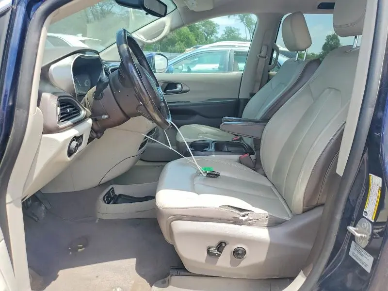 2017 CHRYSLER PACIFICA TOURING L  