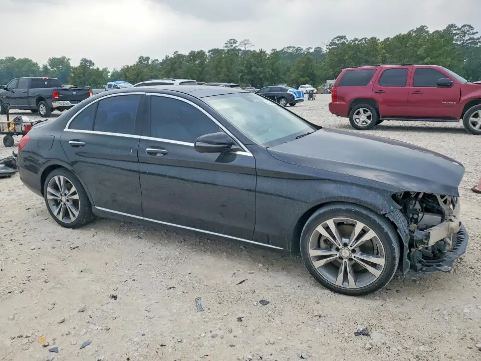 2016 MERCEDES-BENZ C 300  