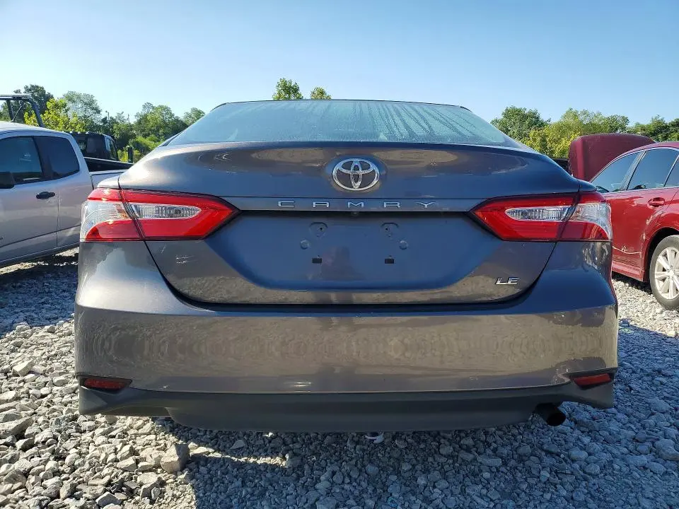 2018 TOYOTA CAMRY LE  