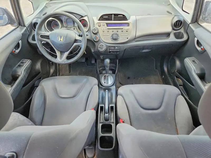 2010 HONDA FIT   