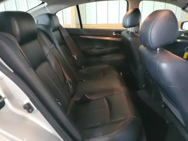 2011 INFINITI G37   