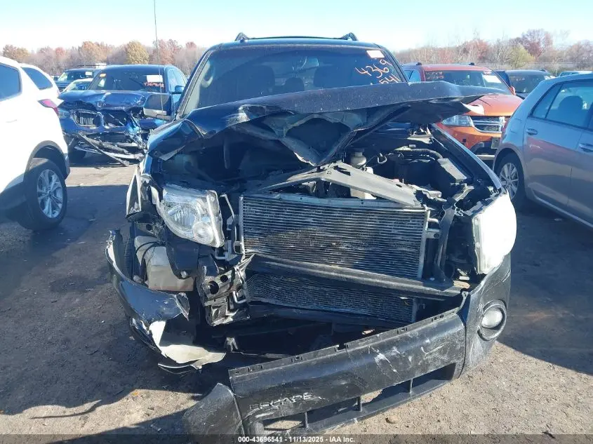 2010 FORD ESCAPE LIMITED
