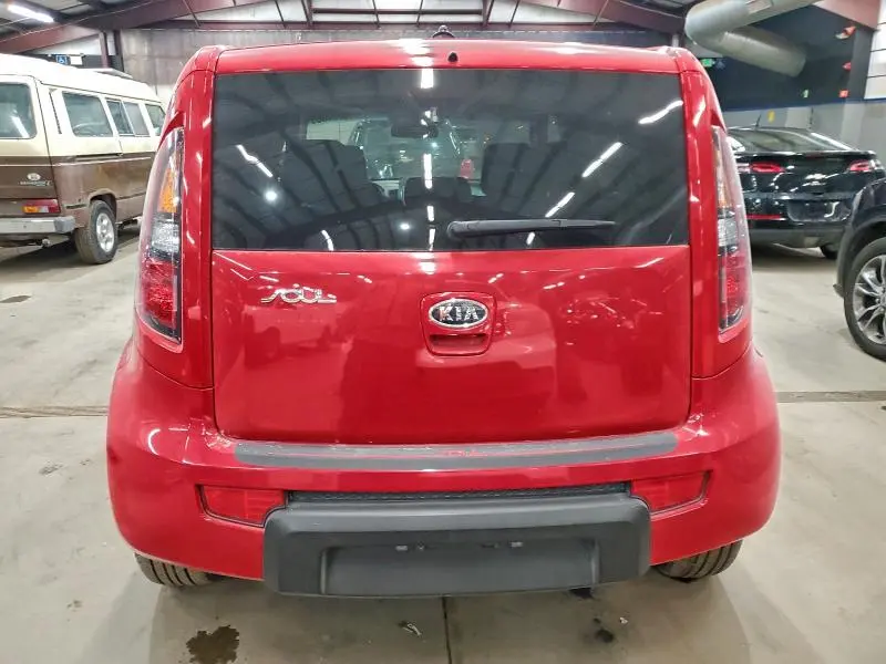 2011 KIA SOUL +  