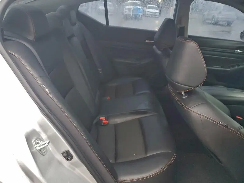 2019 NISSAN ALTIMA SR  