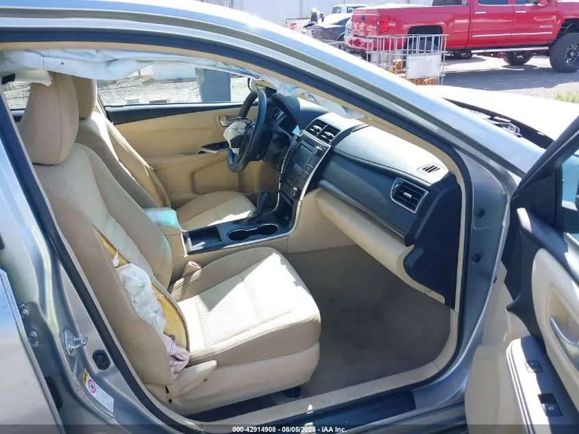 2015 TOYOTA CAMRY LE