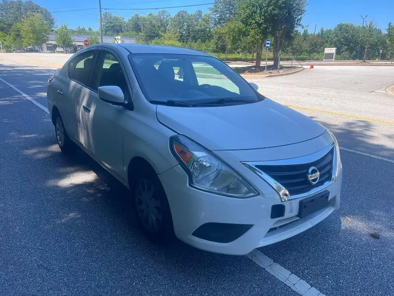 2018 NISSAN VERSA SV  