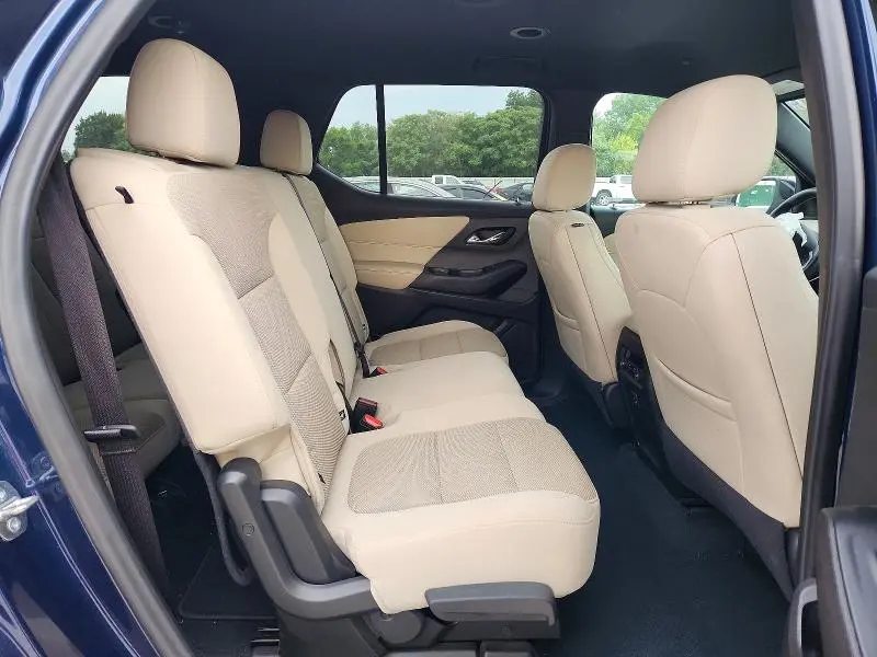 2022 CHEVROLET TRAVERSE LS  