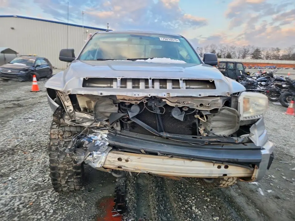 2017 TOYOTA TUNDRA DOUBLE CAB SR5  