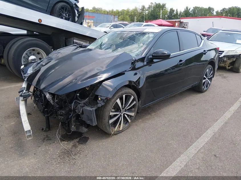 2022 NISSAN ALTIMA SR FWD